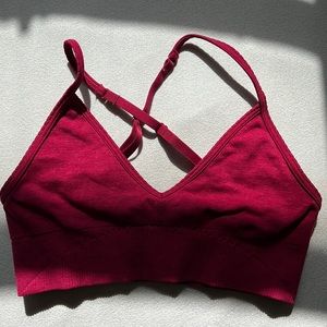 Excellent condition Lululemon sports bra / crop top